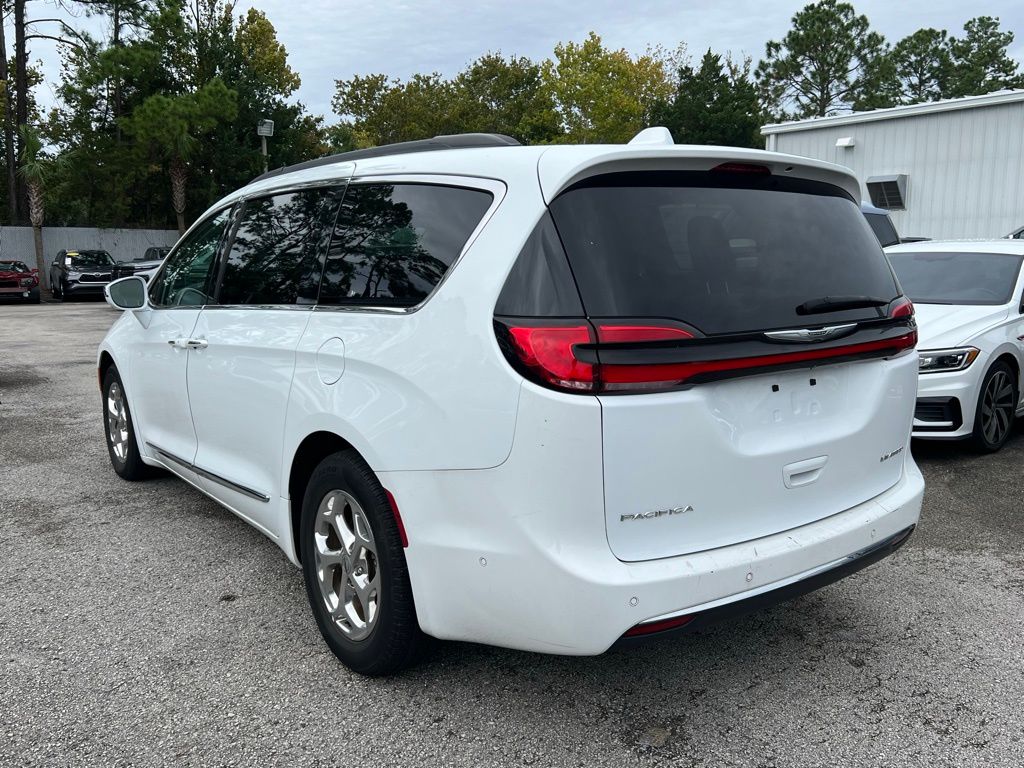 2022 Chrysler Pacifica Limited 4