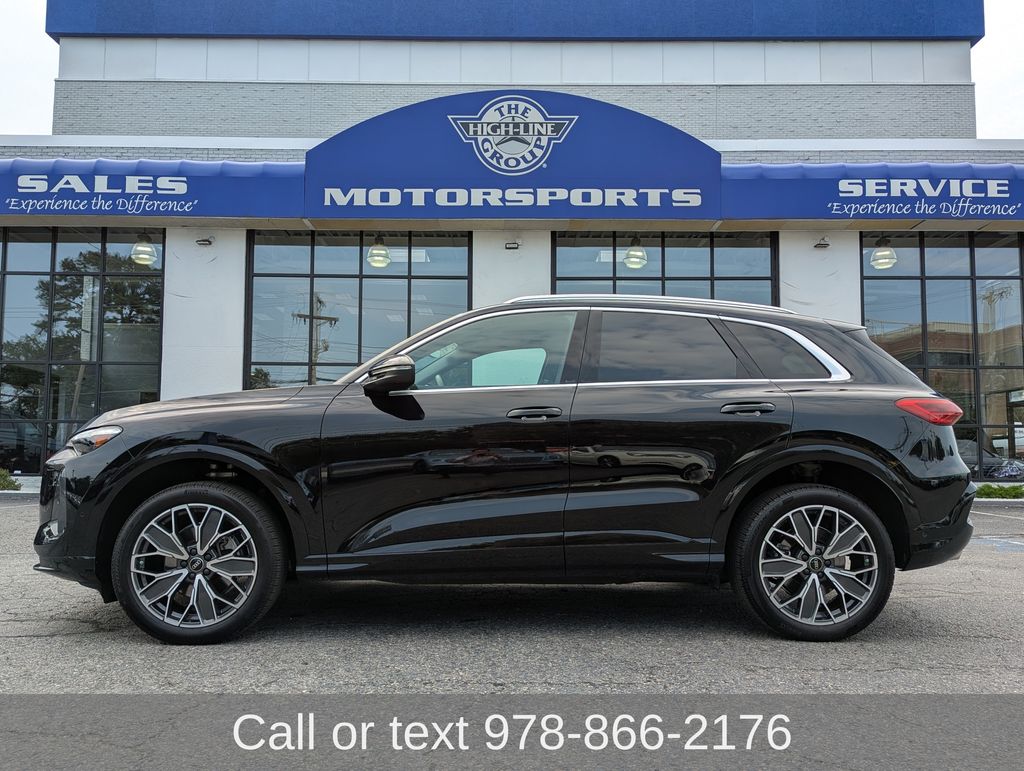 Mythos Black Metallic 2025 Audi Q5 SUV / Crossover All-Wheel Drive 7-Speed Automatic