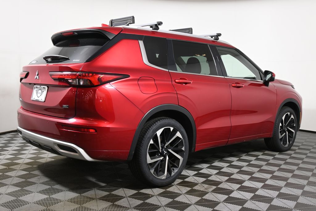 Thumbnail: 2022 Mitsubishi Outlander - 7