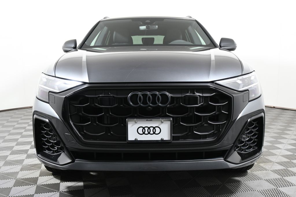 2025 Audi Q8  9