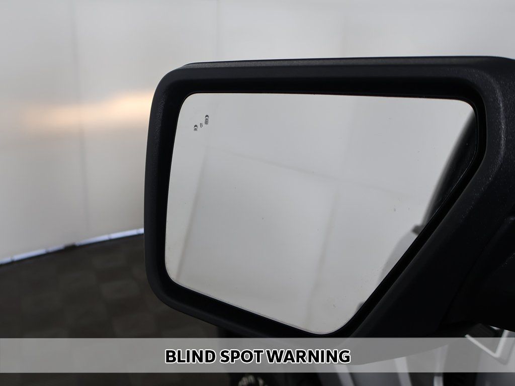 Used 2022 Silver Ford XLT image 4
