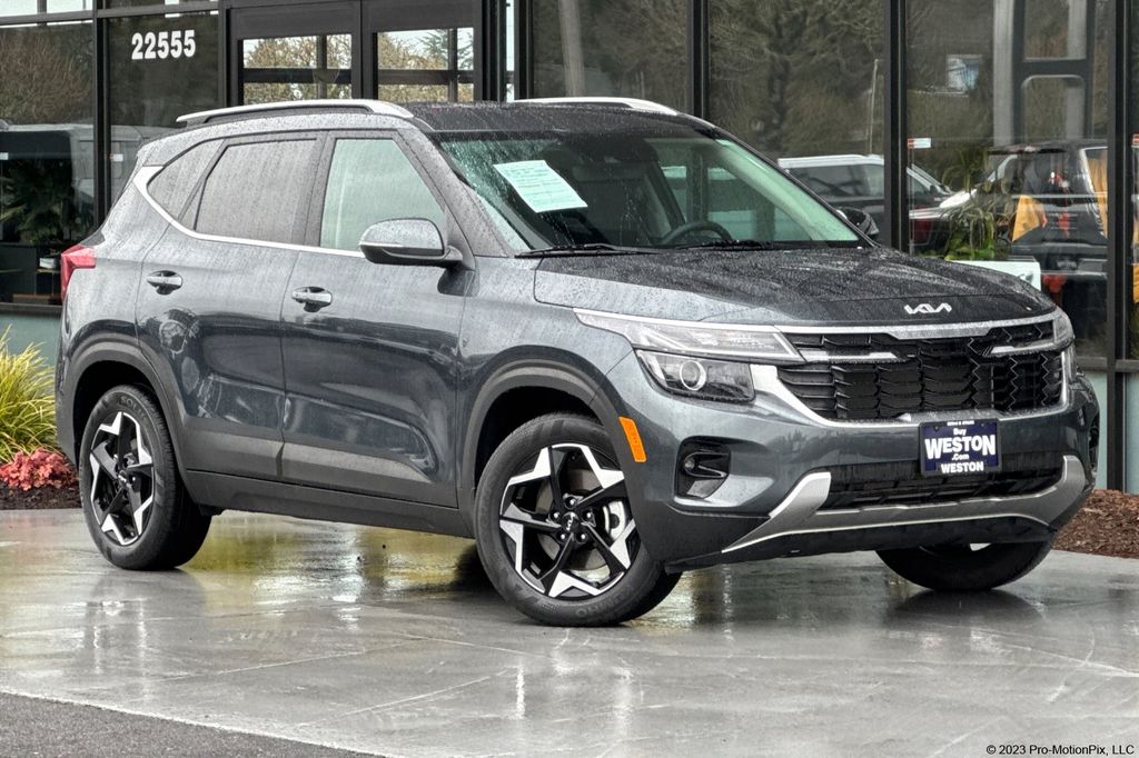 used 2025 Kia Seltos car, priced at $24,947