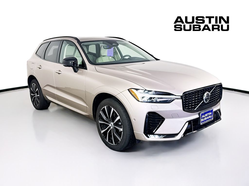 2024 Volvo XC60 B5 Plus Dark Theme AWD