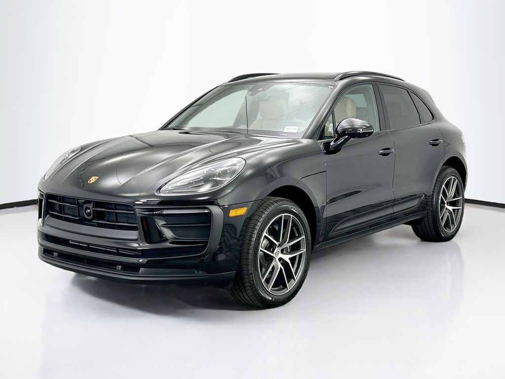 Thumbnail: 2026 Porsche Macan - 1