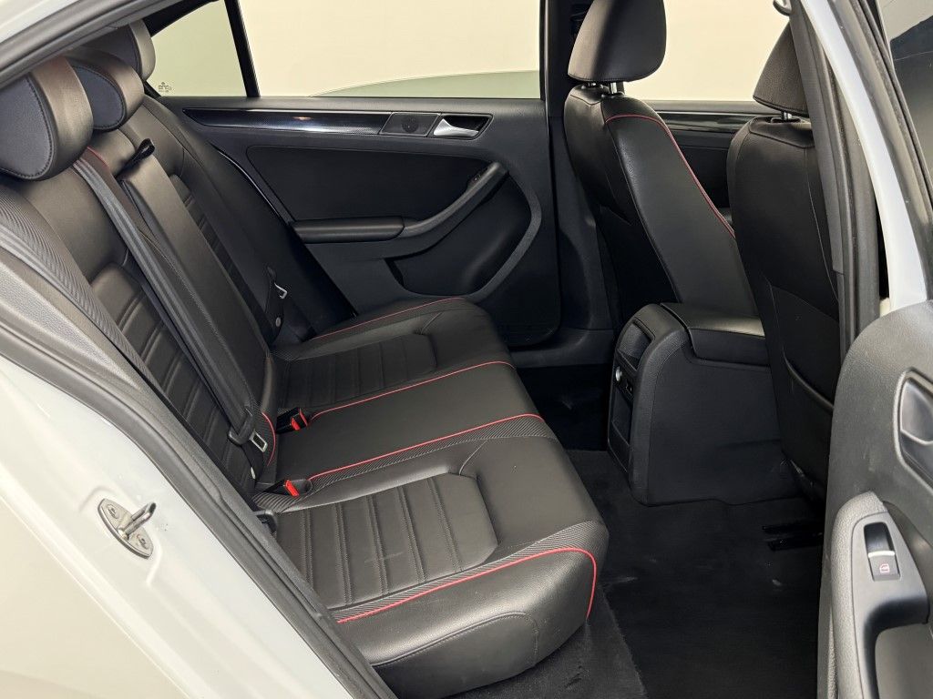 Thumbnail: 2014 Volkswagen Jetta - 22