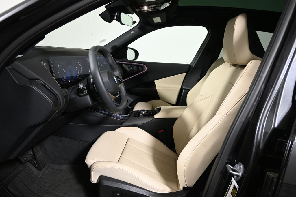 Thumbnail: 2025 BMW X3 - 3