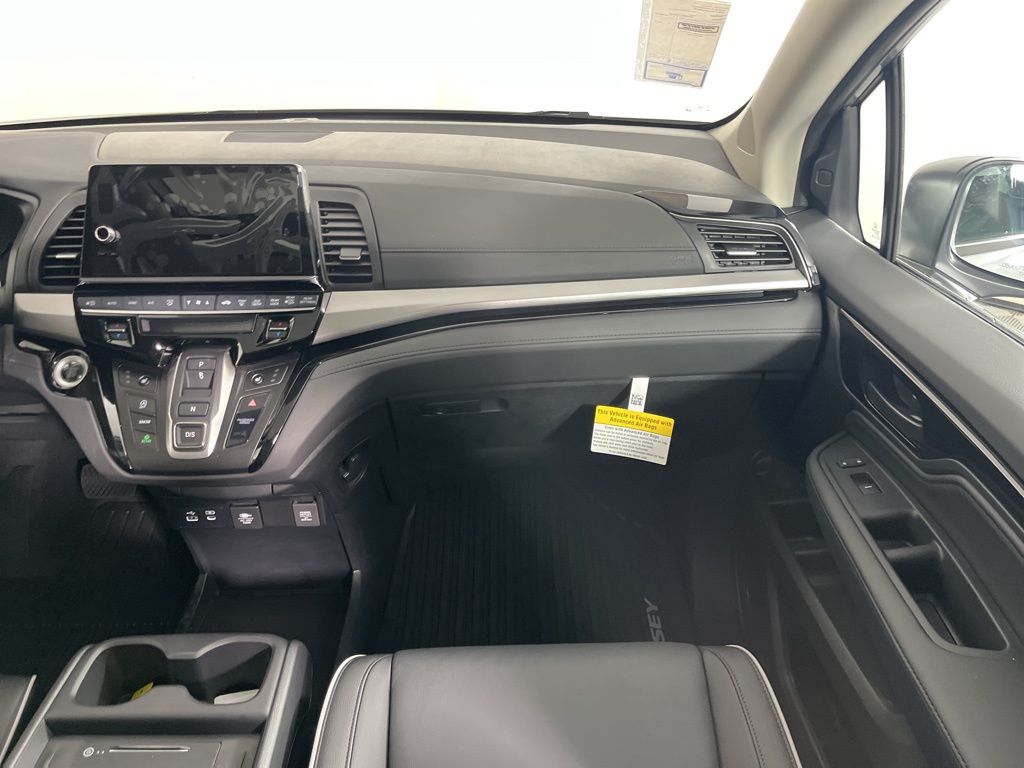 Thumbnail: 2026 Honda Odyssey - 15