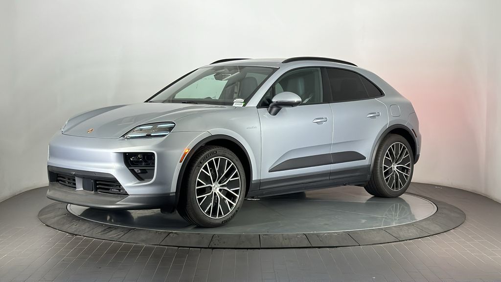 Thumbnail: 2025 Porsche Macan - 1
