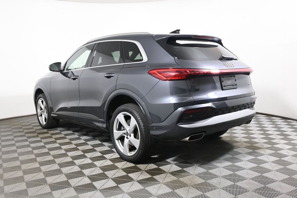 Thumbnail: 2025 Audi Q5 - 5