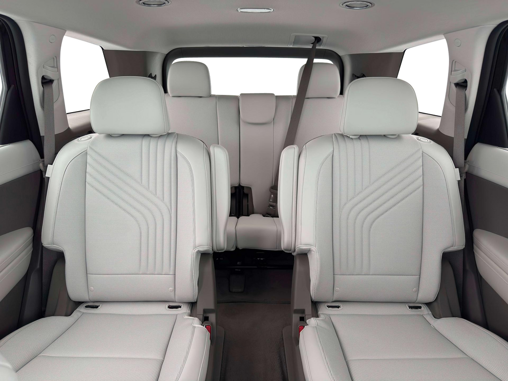 New 2026 Silver Hyundai SEL image 14