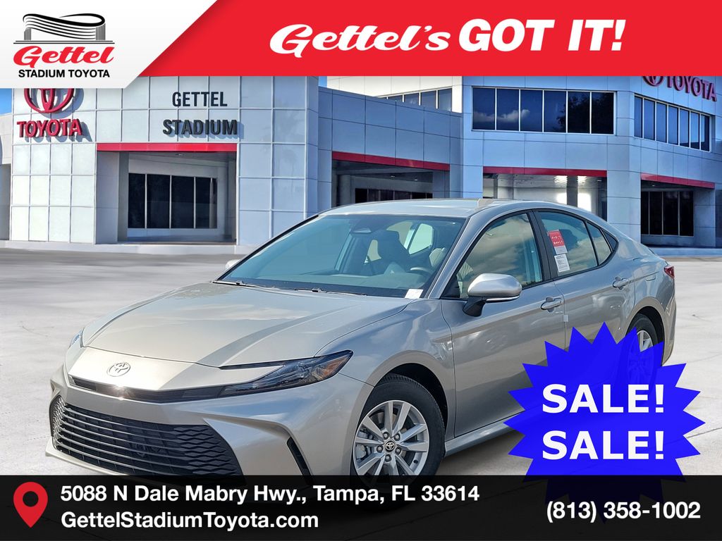 2026 Toyota Camry LE's photo