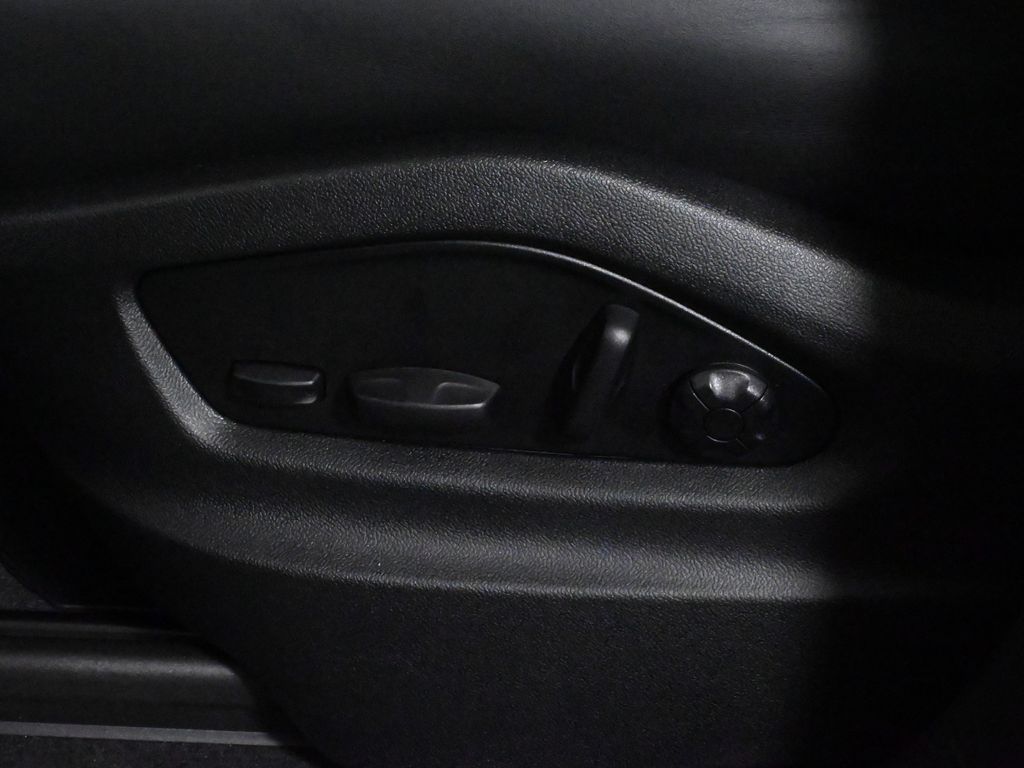 Thumbnail: 2025 Porsche Cayenne - 31