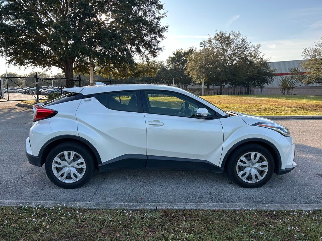 Thumbnail: 2021 Toyota C-HR - 6