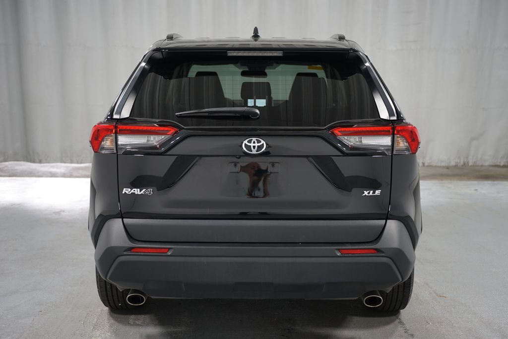 2024 Toyota RAV4 XLE 7