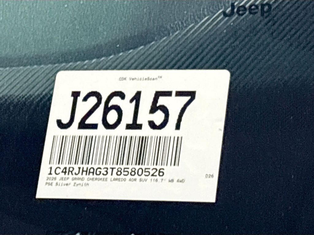 2026 Jeep Grand Cherokee Laredo