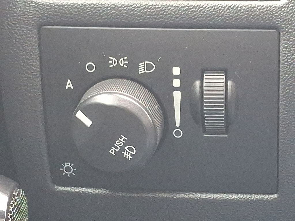 Thumbnail: 2009 Dodge Challenger - 23