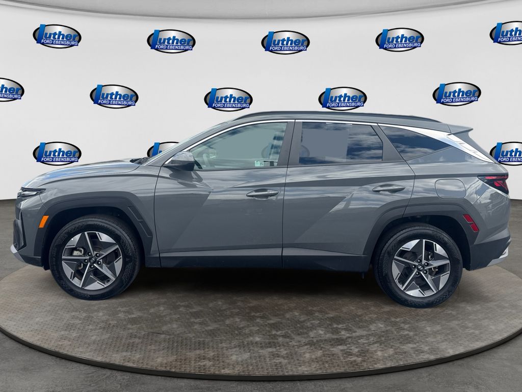 2025 Hyundai Tucson SEL Gray at Auto Express Mitsubishi