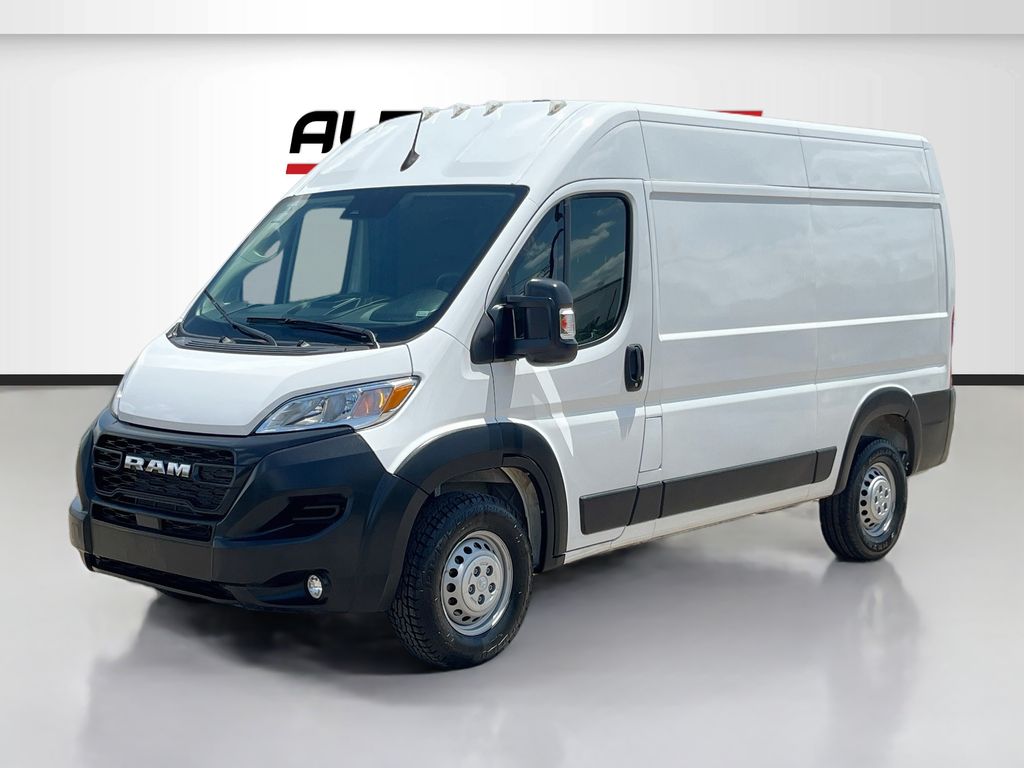 Used 2025 White Ram High Roof image 3