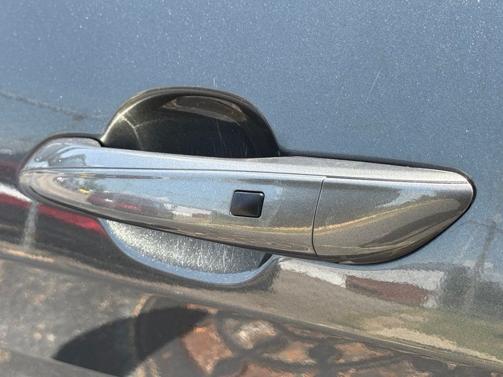 Used 2025 Hyundai Elantra Sedan