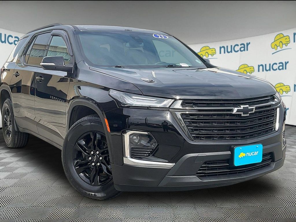2023 Chevrolet Traverse — photo 1