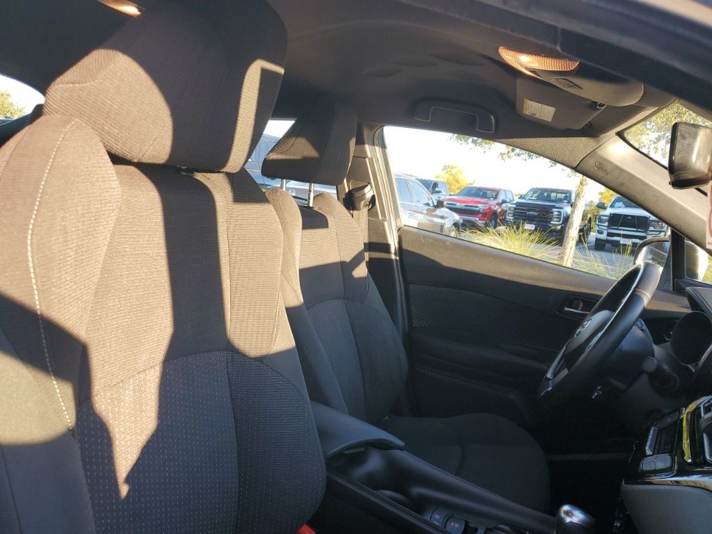 Used Car 2018 Toyota C-hr  Xle For Sale Under $20,000 In Austin, Texas