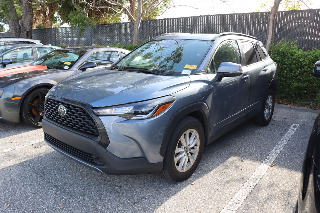 2022 Toyota Corolla Cross LE -
                West Palm Beach, FL