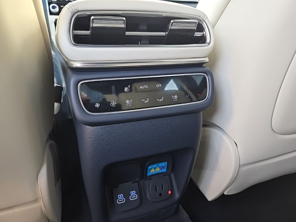 2025 Genesis GV80 3.5T 29