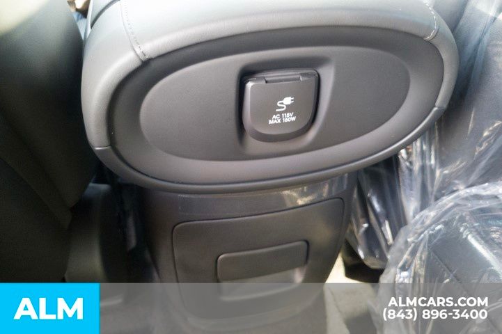 Used 2026 White Hyundai Calligraphy image 23