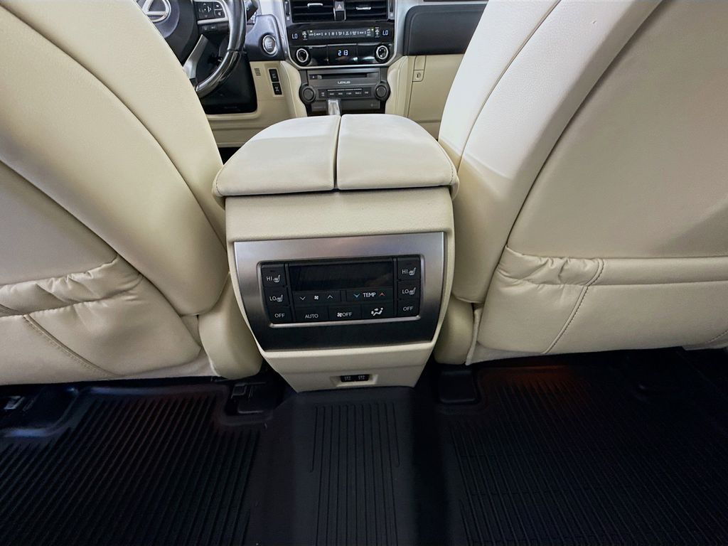Thumbnail: 2023 Lexus GX - 26
