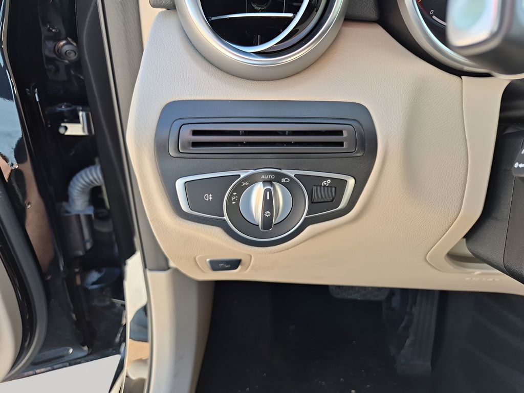 Used Car 2022 Mercedes-benz Glc  Glc 300 For Sale Under $35,000 In Austin, Texas
