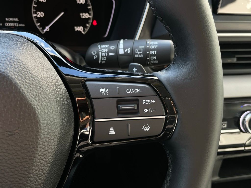 Thumbnail: 2025 Honda Pilot - 14