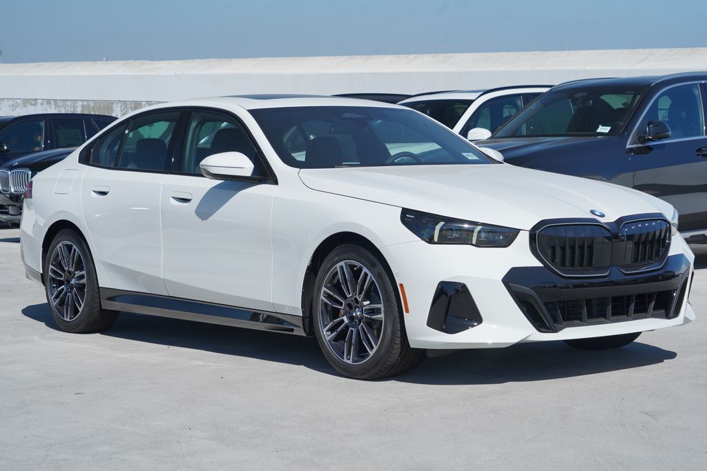 Thumbnail: 2027 BMW 5 Series - 3