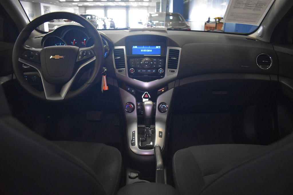 2012 Chevrolet Cruze LT 16