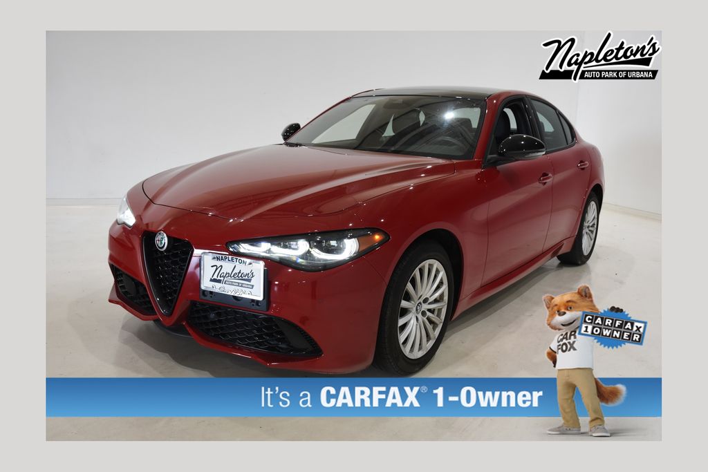 Alfa Rosso 2024 Alfa Romeo Giulia Sedan All-Wheel Drive 8-Speed Automatic