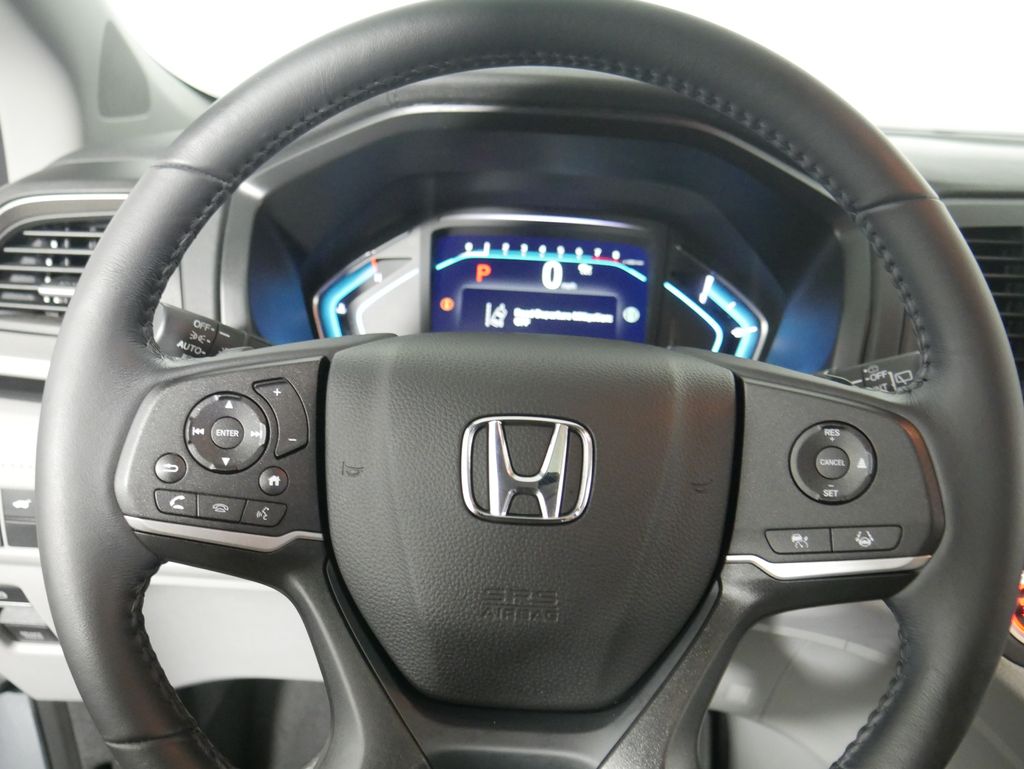 Thumbnail: 2023 Honda Odyssey - 20