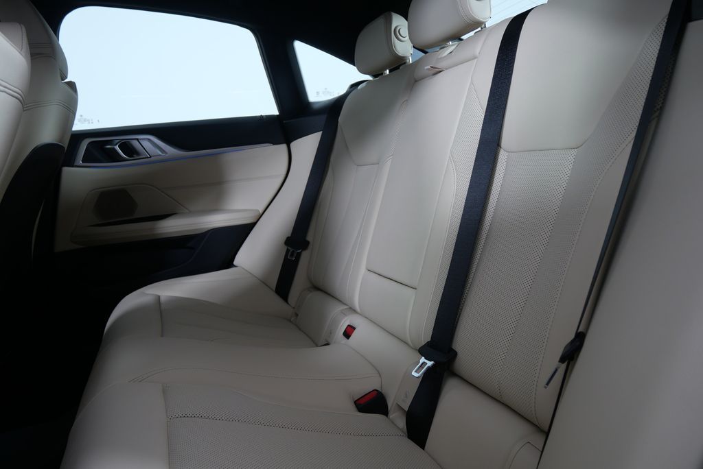 2025 BMW i4 eDrive40 15