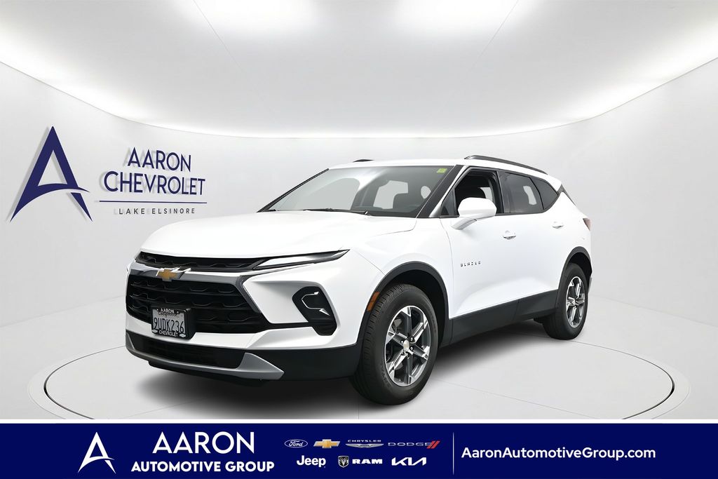 Summit White 2025 Chevrolet Blazer SUV / Crossover  9-Speed Automatic Overdrive