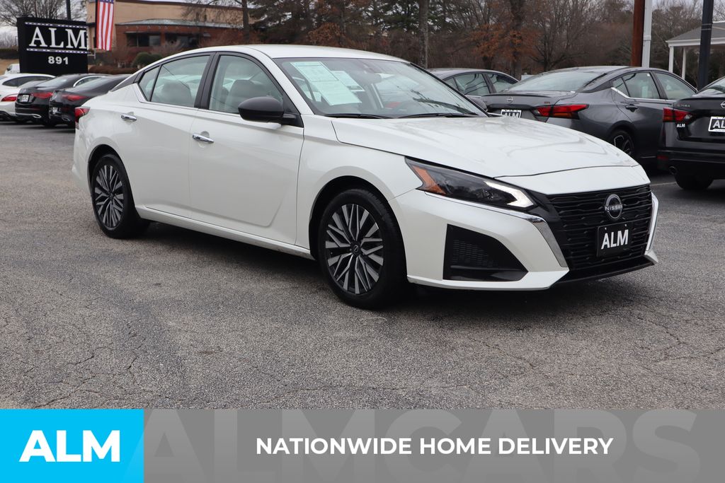 2025 Nissan Altima SV - Photo 5
