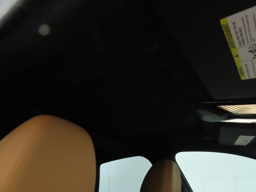 Thumbnail: 2025 BMW i4 - 17