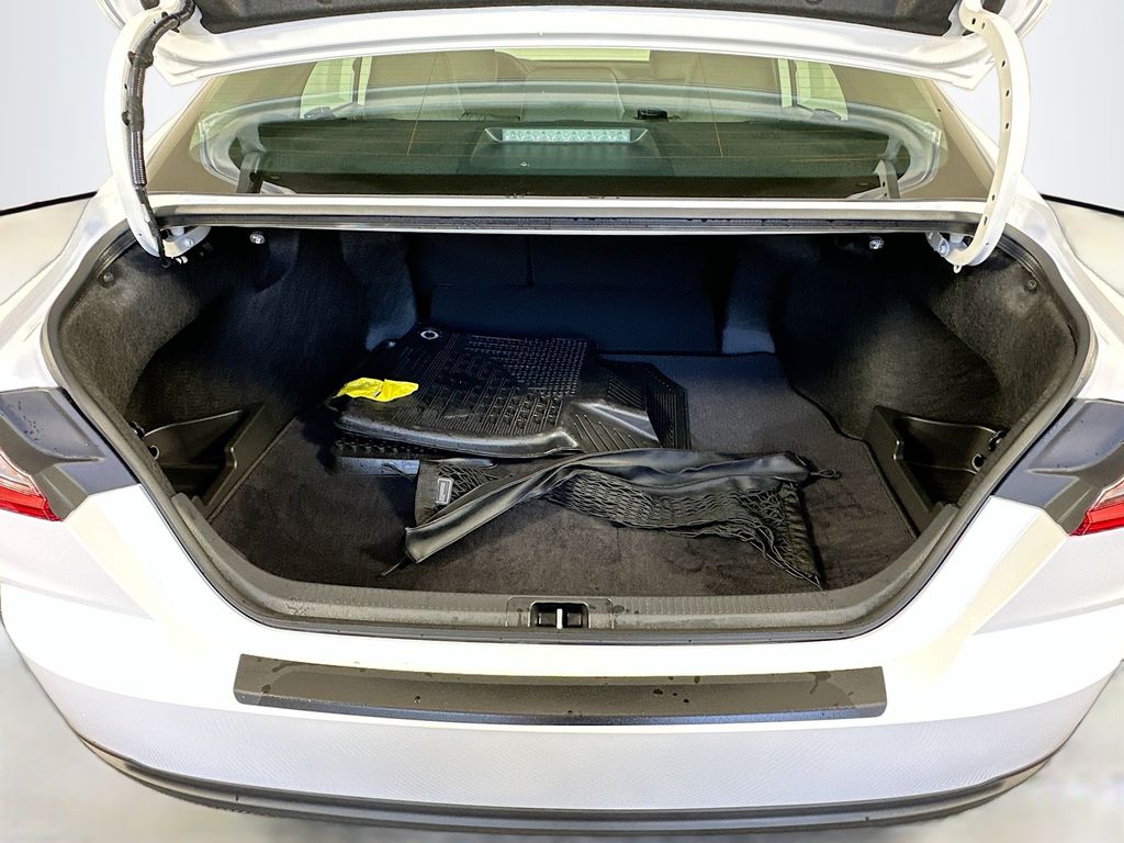 Thumbnail: 2025 Toyota Camry - 26