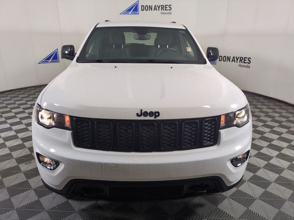Used 2018 Jeep Grand Cherokee Laredo For Sale in Fort Wayne, IN