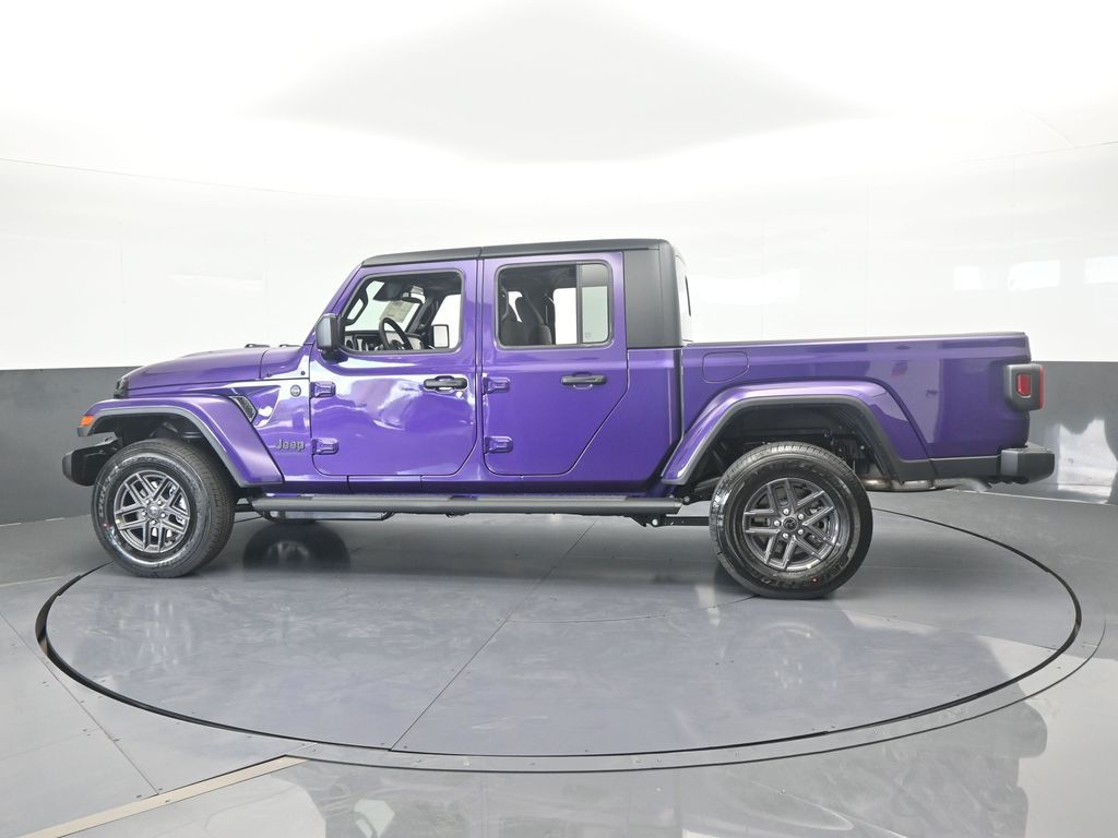 New 2026 Reign Jeep Sport S image 3