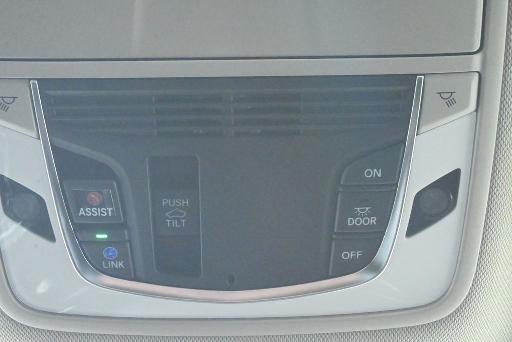 Thumbnail: 2025 Acura TLX - 24