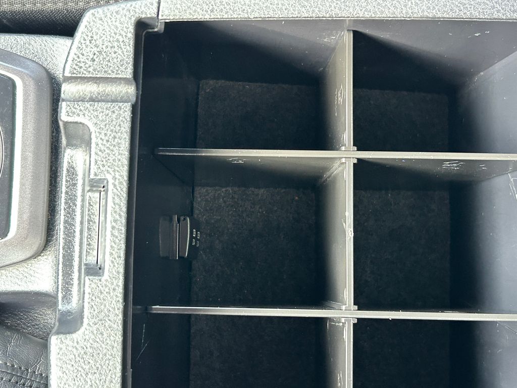 Thumbnail: 2020 Toyota Tacoma - 29