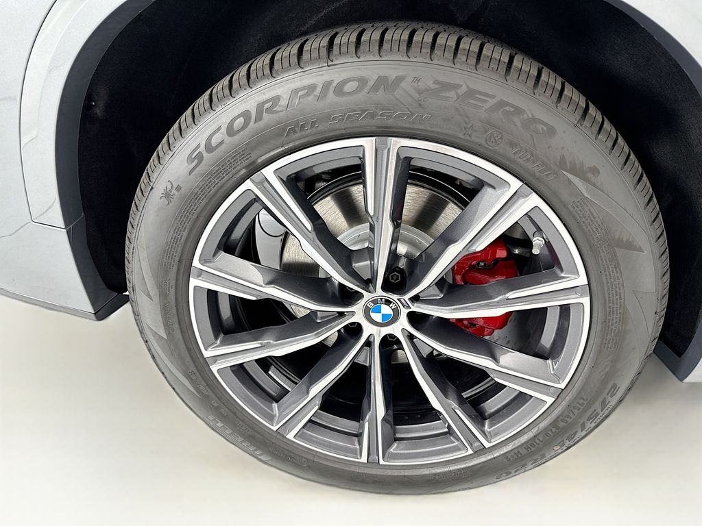 Thumbnail: 2026 BMW X5 - 32