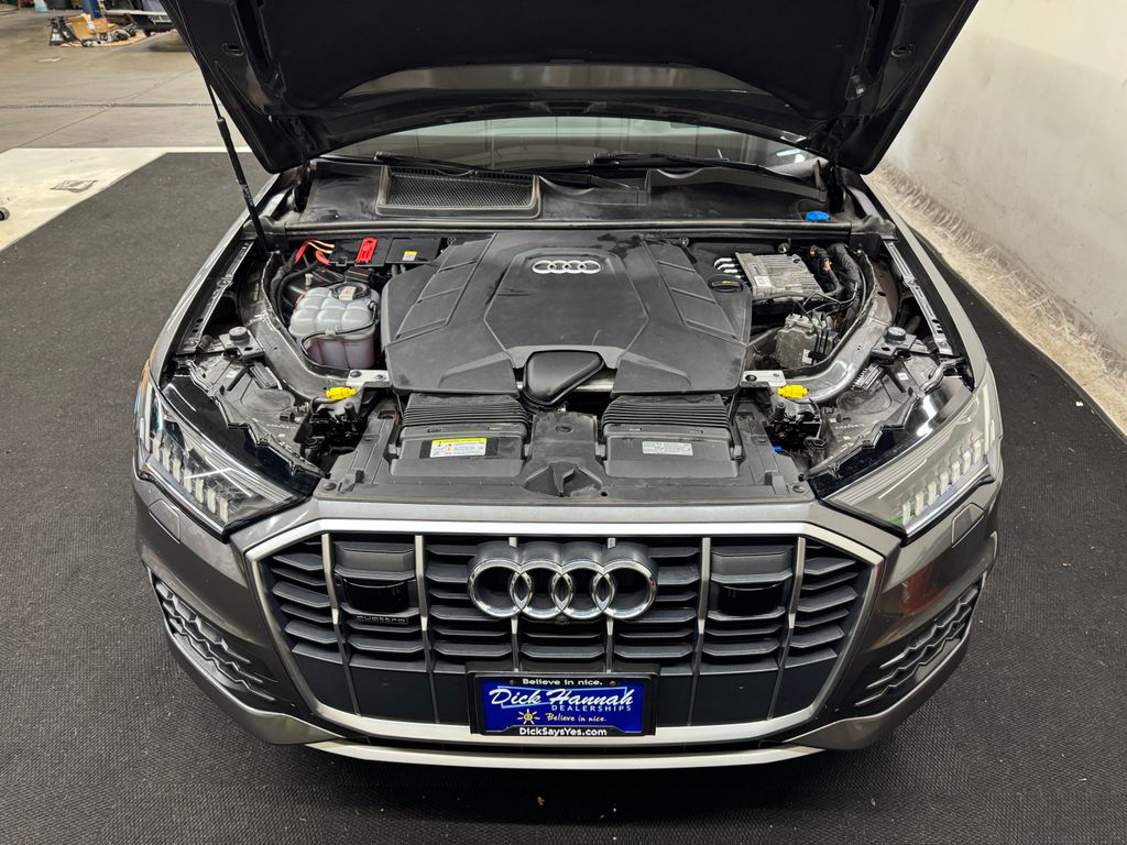 2021 Audi Q7 55 Prestige