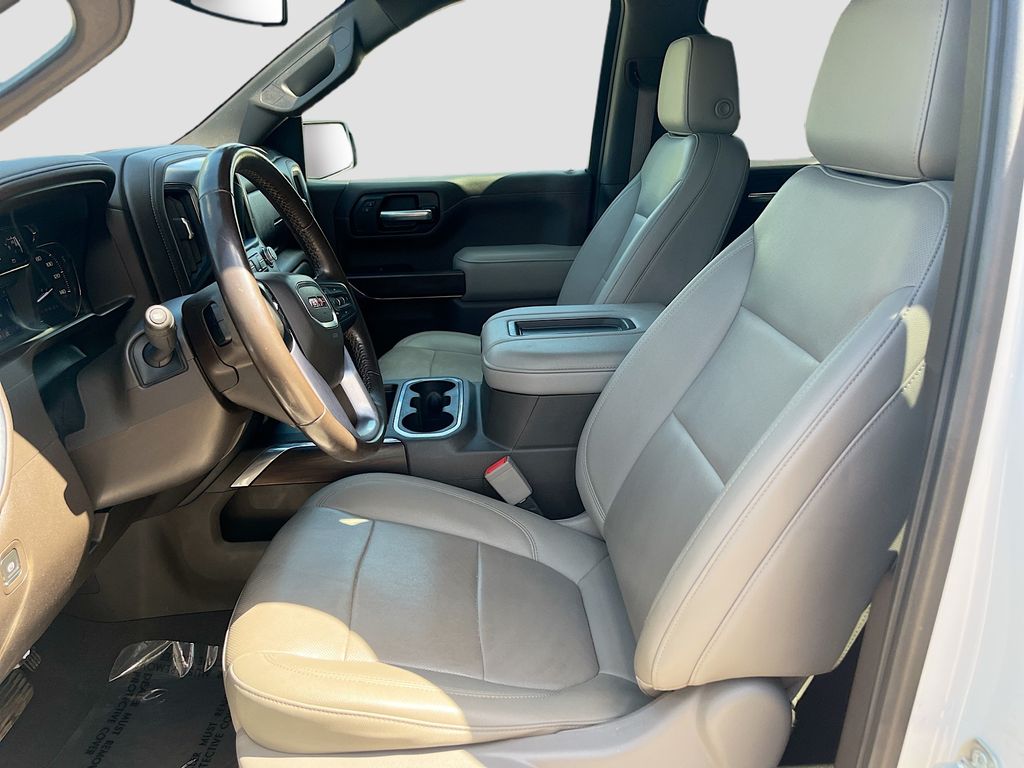 Used 2021 White GMC SLT image 22