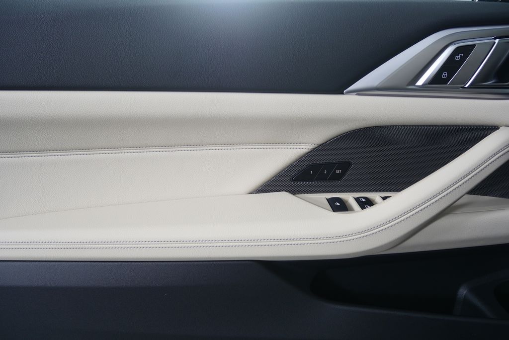 Thumbnail: 2026 BMW 4 Series - 9