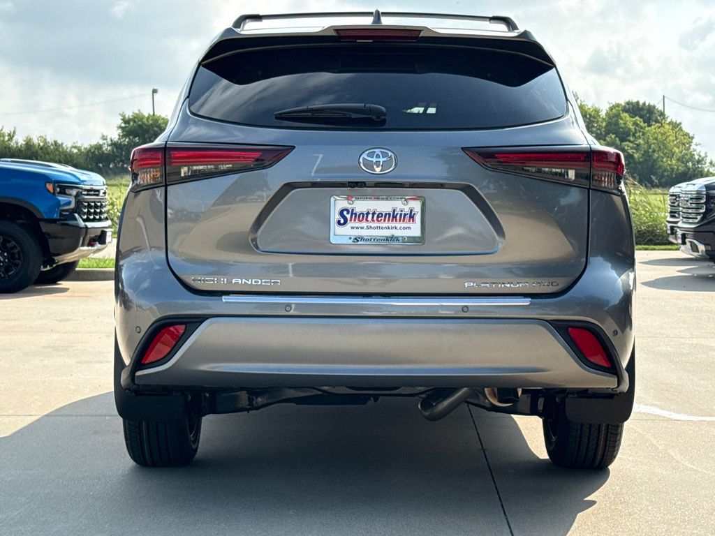 Used 2026 Toyota Highlander SUV