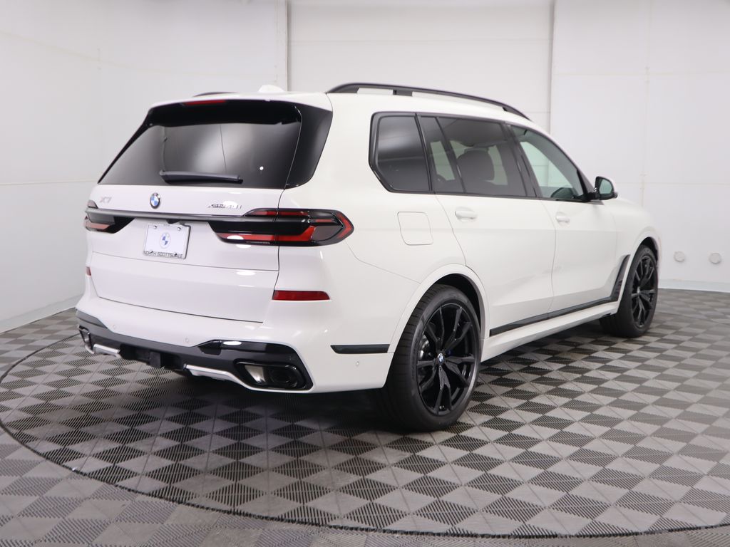 2025 BMW X7 xDrive40i 5